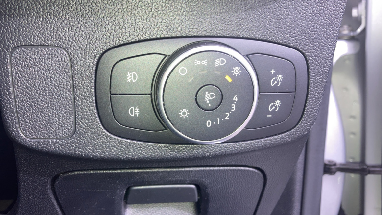 Ford Focus 1.0 EcoBoost 125 Zetec 5dr Petrol Hatchback